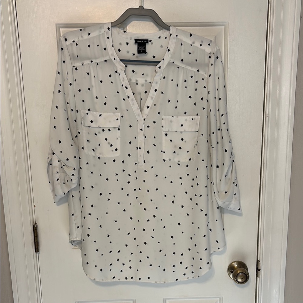Torrid White Blouse with Black Star Pattern
